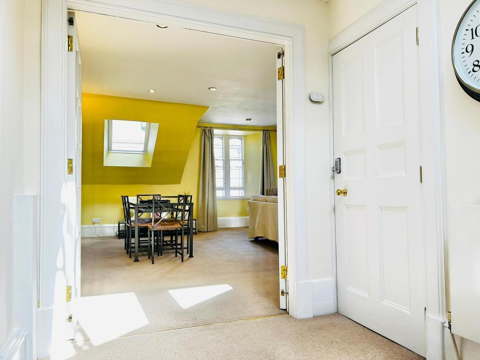Parliament Sq Apartment Edinburgh Exterior photo