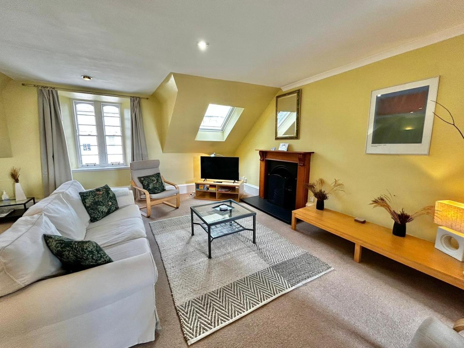Parliament Sq Apartment Edinburgh Exterior photo